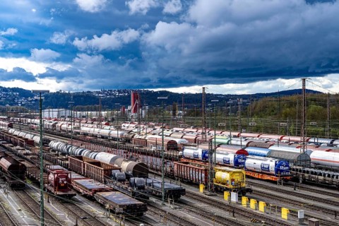 The Hagen-Vorhalle marshalling yard, one of the 9 largest in Germany, is located on the