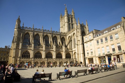 Abbey and churchyard, Bath, Somerset, England, UK