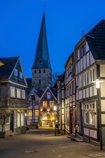 The old town of Hattingen, Johannisstraße, St. George's Church, leaning church tower, half-timbered