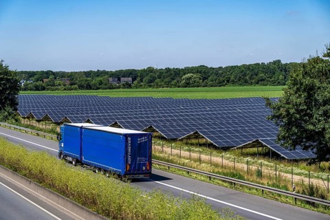 Solar park near Neukirchen-Vluyn, along the A40 motorway, over 10, 000 solar modules spread over 4