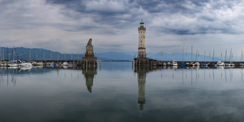 Harbour with lighthouse and Bavarian lion, Lindau, Lake Constance, Bavaria, Germany, Europe