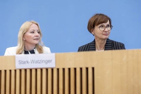 Bettina Stark-Watzinger (FDP), Federal Minister of Education and Research, and Christine