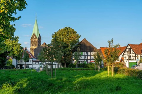 Old village of Westerholt, listed district of Herten Westerholt, over 60 old, well-renovated