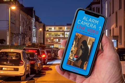 Symbolic image of burglary, burglary video app, shows the live image from a flat while a burglar is