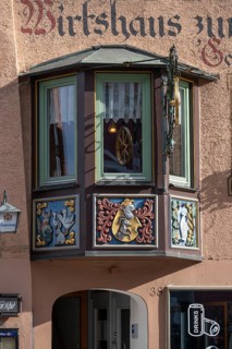 Historic bay window at the Zum Goldenen Rad inn, Hauptstraße 38, Rottweil, Baden-Württemberg,