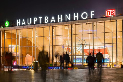 Silhouettes of people, Cologne Central Station, Cologne, North Rhine-Westphalia, Germany, Europe