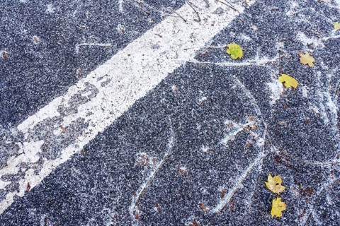 First snow, risk of slippery road traffic, road traffic, November, Germany, Europe