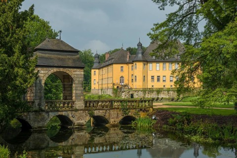 Moated castle, Schloss Dyck, Jüchen, Lower Rhine, North Rhine-Westphalia, Germany, Europe