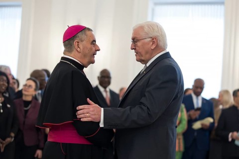 Nikola Eterovic (Archbishop of the Holy See) and Frank-Walter Steinmeier (President of the Federal