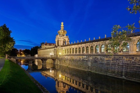 Zwinger Kronentor with long gallery