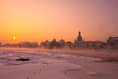 Dresden morning fog over the Elbe