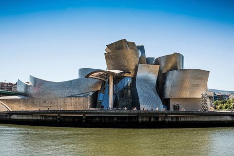 Guggenheim Museum Bilbao, architect Frank O. Gehry, Bilbao, Basque Country, Spain, Europe