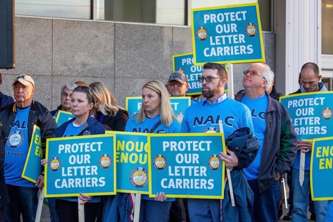 Detroit, Michigan USA, 6 November 2023, Postal workers rally to protest the increasing number of