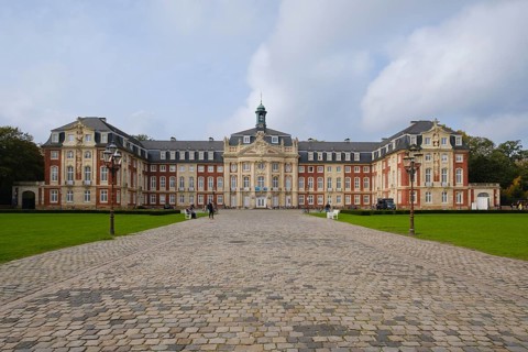 Baroque-style palace, University, Münster, Westphalia, North Rhine-Westphalia, Germany, Europe