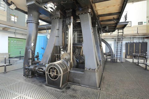 Interior view with steam engine, DEMAG pumping station in waterworks, industry, engine, machine,