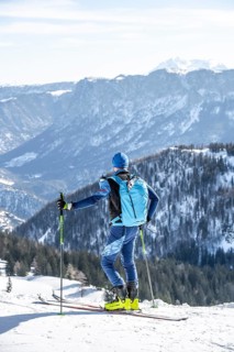 Ski tourers, mountains in winter, ski tour to Sonntagshorn, Chiemgau Alps, Bavaria, Germany, Europe