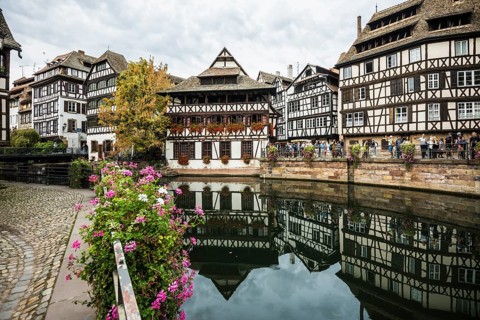Half-timbered houses, La Petite France, River Ill, Strasbourg, Alsace, France, Europe
