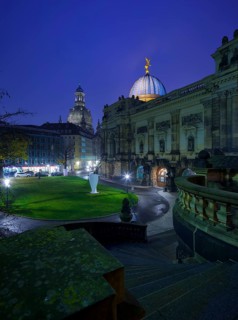 Georg Treu Platz with the building of the Neuer Sächsischer art society, the Coselpalais and the