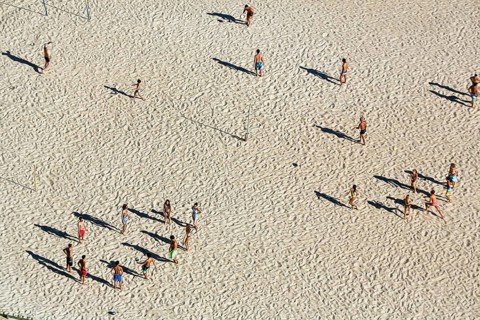 Volleyball players playing in groups on the beach, throwing shade, beach volleyball, illustration,