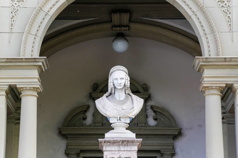 Bust of Princess Eugenie von Hohenzollern Hechingen, Princess of Leuchtenberg, monument to the