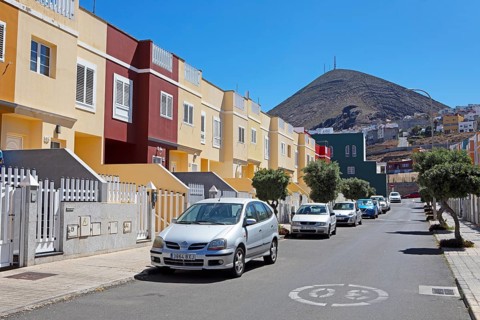 Colourful houses in Gáldar, Las Palmas province, Gran Canaria, Canary Islands, Spain, Europe