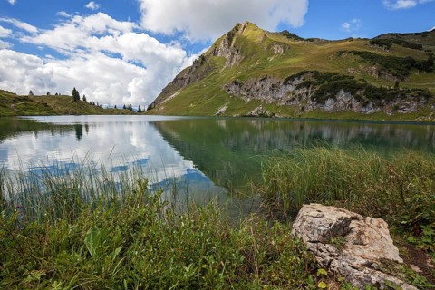 Seealpsee, and Seeköpfel, Allgäu Alps, near Nebelhorn, Oberstdorf, Oberallgäu, Allgäu, Bavaria,
