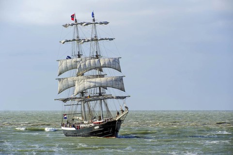 Two-master sailing ship Mercedes on the North Sea