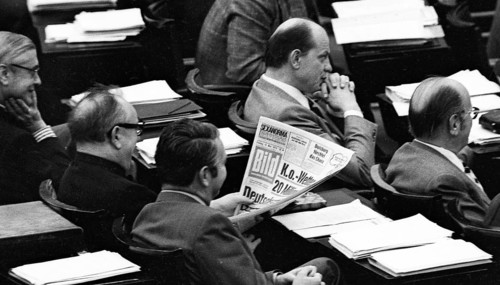 The German Bundestag with the debate on the Radical Decree on 15.11.1974 in Bonn.Hinterbaenkler,