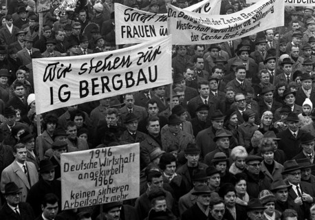 A wave of outrage swept the Ruhr area when the Hansa mine was closed, here during demonstrations in