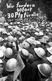 With a siege and temporary occupation of the Hoesch AG headquarters on 11.9.1969, spontaneous