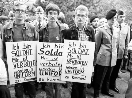 Flowers for Stukenbrock the memorial tribute to Soviet Nazi victims on 6.9.1975 is an event at the