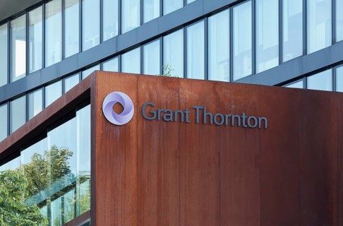 Grant Thornton AG, logo at the Düsseldorf branch, auditing company, management consultancy, North