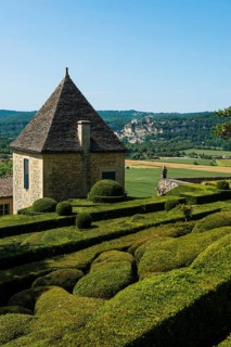 Boxwood garden, Les Jardins de Marqueyssac, Vezac, Dordogne, Périgord, Département Dordogne, Region