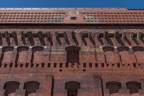 Detail of the masonry of the Congress Hall in the inner courtyard, unfinished National Socialist