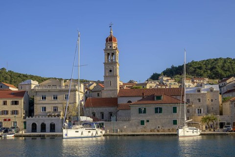 Church of St. Jerome of Stridon and sailing boats, Pucišca, Split-Dalmatia County, Croatia, Europe