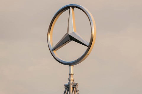 Merdedes star, Daimler, Mercedes-Benz branch, evening atmosphere, Stuttgart-Untertürkheim,