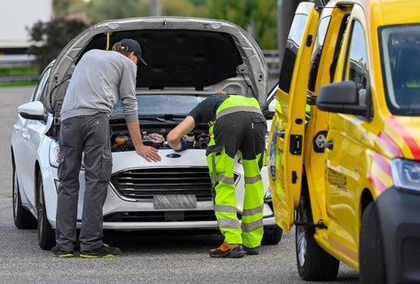 Car breakdown Small car TCS Patrol