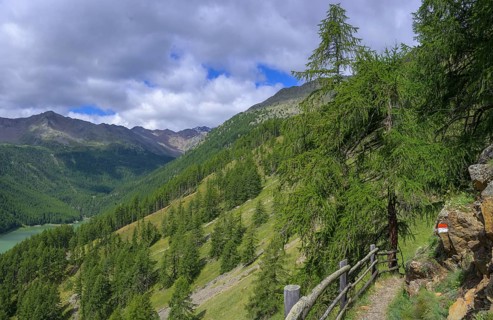 Hiking trail to the Finalhof, Schnalstal Valley, Vernagt, South Tyrol, Italy, Europe