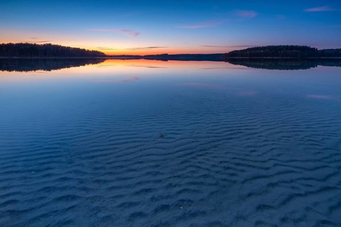 Lake Fürstensee, clear water with wave structure in the sand, sunset, Müritz National Park,
