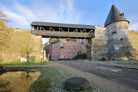 Historic town fortification with Helmswart Tower and wooden bridge, Andernach,