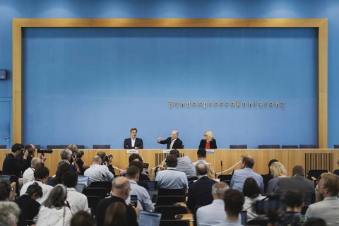 Olaf Scholz (SPD), Federal Chancellor, recorded at a federal press conference on current domestic