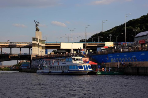 Boat landing stage on the Dnieper River and excursion boats, Kiev, Ukraine, Europe