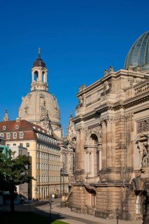 Georg Treu Square