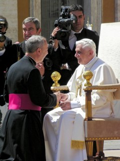 Pope Benedict XVI Joseph Ratzinger welcomes a bishop to the 1st audience on 27. 04. 2005, St.