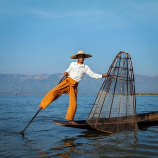Myanmar travel attraction landmark, Traditional Burmese fisherman at Inle lake, Myanmar famous for