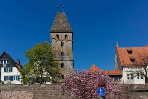 Metzgerturm with an installation by Johannes Pfeiffer, temporary art in public space, contemporary