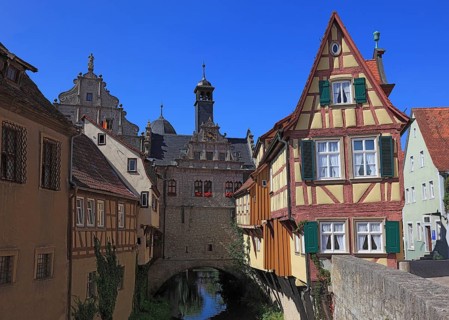 The Malerwinkelhaus with a view of the Main Gate on Breitbach, Marktbreit town, Litzingen district,