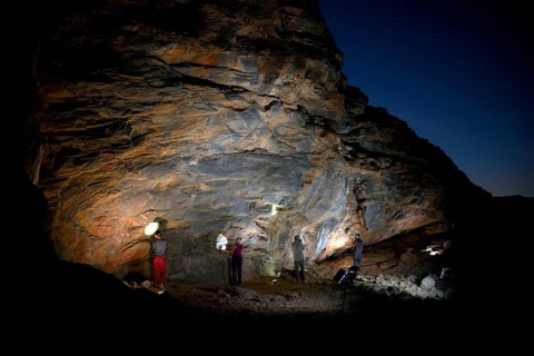 Archaeologists of the Goethe-University Frankfurt at the scientific recording of rock paintings in