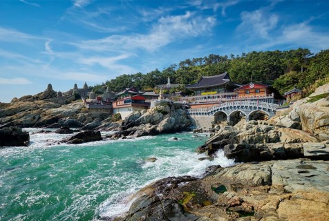 Haedong Yonggungsa Temple on sea shore. Busan, South Korea, Asia