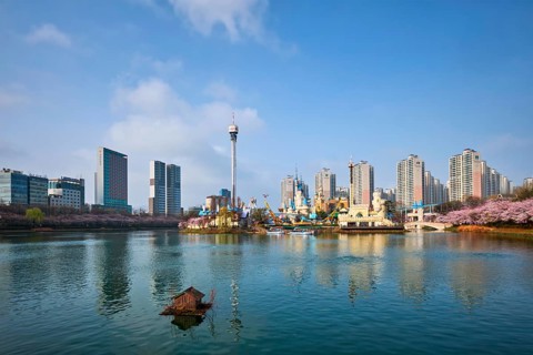 SEOUL, SOUTH KOREA, APRIL 7, 2017: Lotte World amusement park Magic Island in Seokchon lake. Seoul,